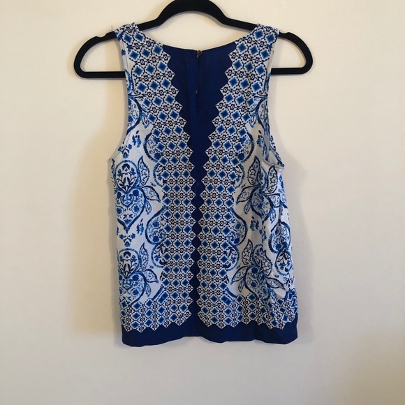 NEW Francesca’s blouse | Flattering pattern |Small - Picture 2 of 3